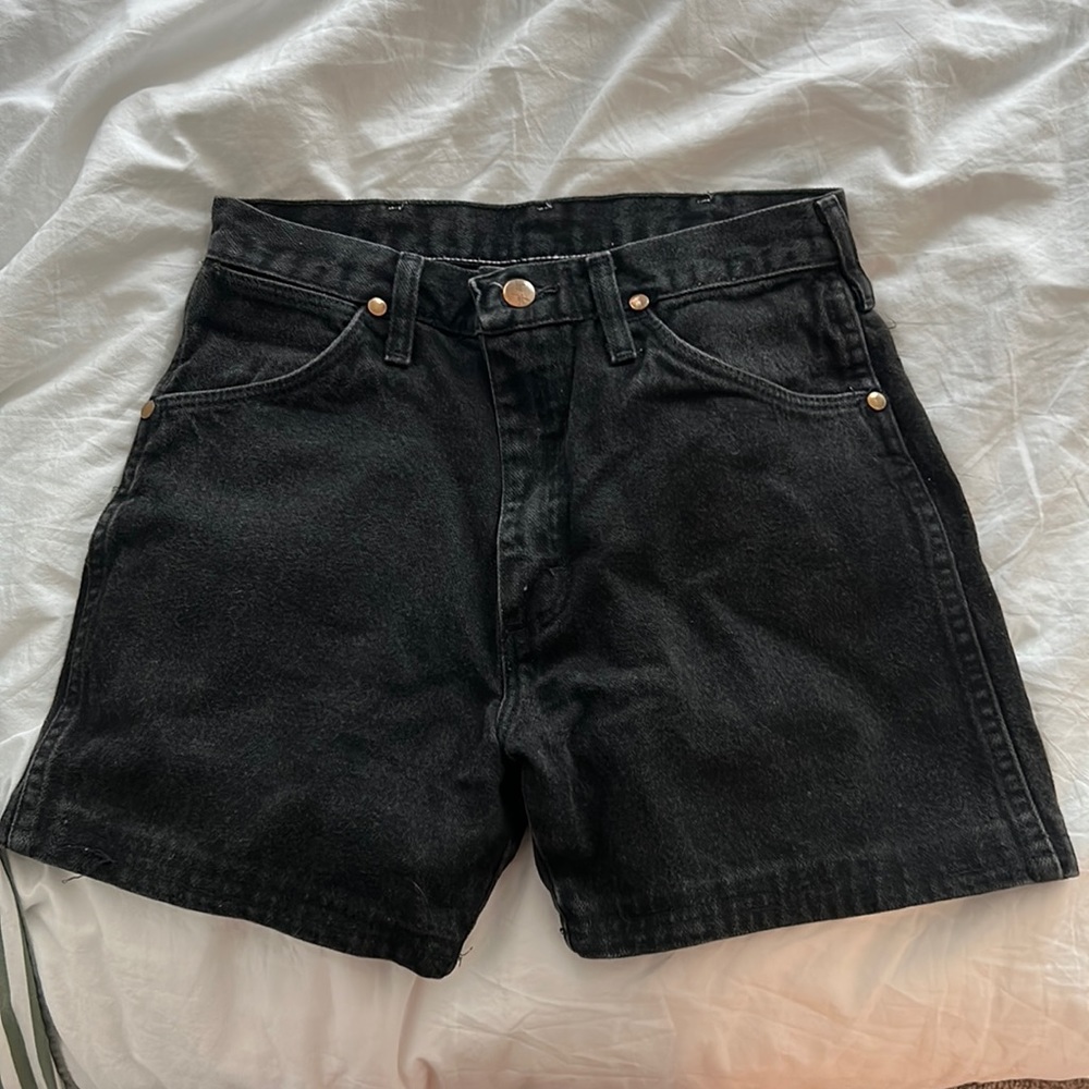 Women’s Wrangler Mom Shorts